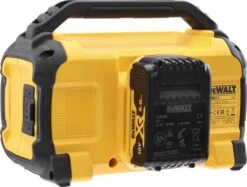 DeWALT DCR011 10,8V-18V-54V XR Li-Ion Accu Bluetooth Speaker - DCR011-XJ 7 DeWALT DCR011 10,8V-18V-54V XR Li-Ion Accu Bluetooth Speaker - DCR011-XJ -Dewalt Verkoopwinkel 379ef4d7a2f2c718ba3d9204eae16ca5